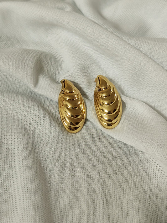 Anti Tarnish Oyster Earrings