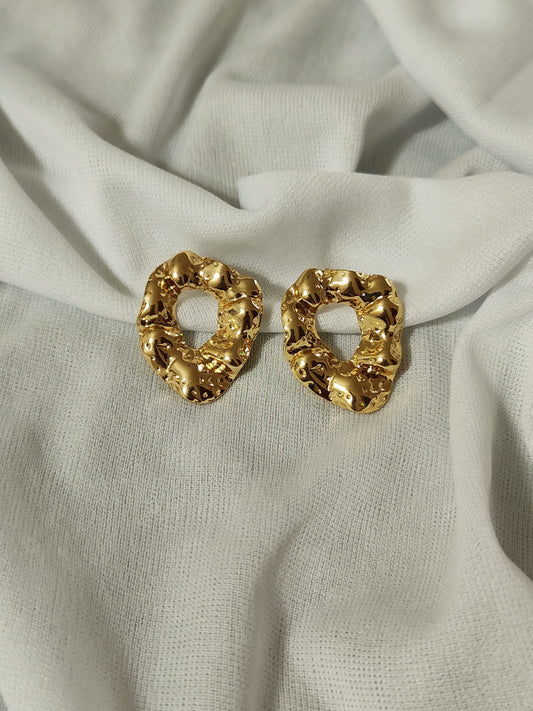 Modern Interlocking Circle Anti Tarnish Earrings