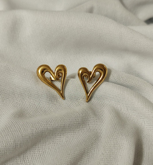 Vintage Monet Anti Tarnish Heart Earrings