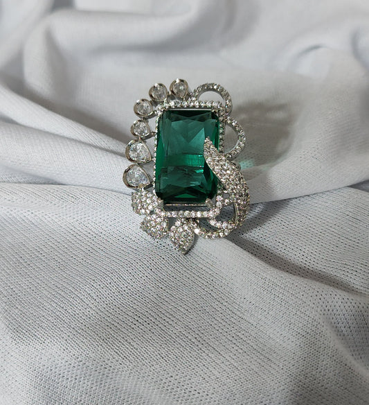 Vibrant Green Exquisite Rectangular Gemstone Rings with Intricate Detailing